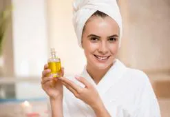 Nettoyer le visage avec des huiles. 10 questions importantes concernant l'OCM