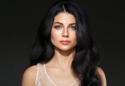 Cheveux de porosité moyenne. Ce qu'il faut savoir